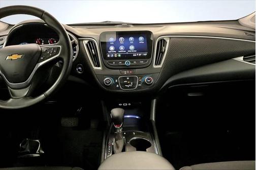 2022 Chevrolet Malibu FWD RS