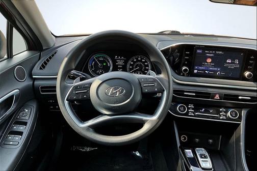 2023 Hyundai SONATA Hybrid Base