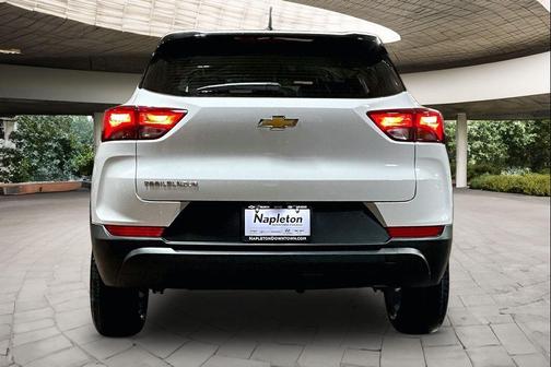 Summit White 2026 Chevrolet Trailblazer LS