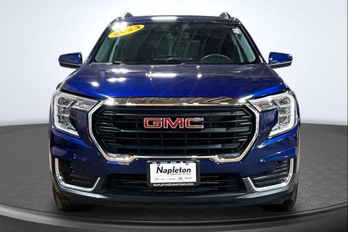 Marine Metallic 2023 GMC Terrain SLE
