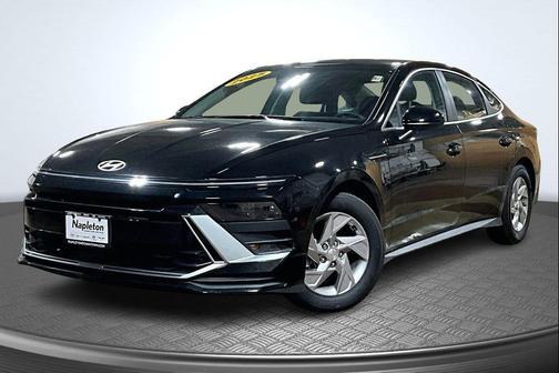 Abyss Black 2025 Hyundai SONATA SE