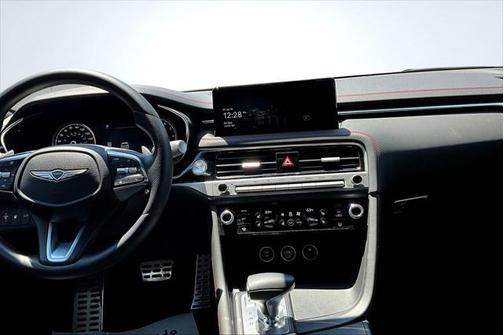2025 Genesis G70 2.5T AWD