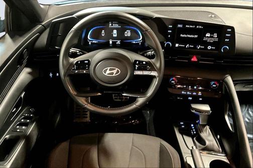 2025 Hyundai ELANTRA Sport