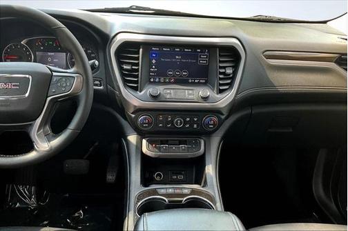 2022 GMC Acadia AWD AT4