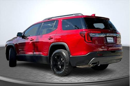 2022 GMC Acadia AWD AT4