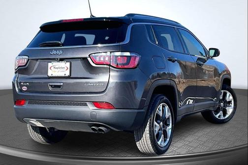 Granite Crystal Metallic Clearcoat 2018 Jeep Compass Limited
