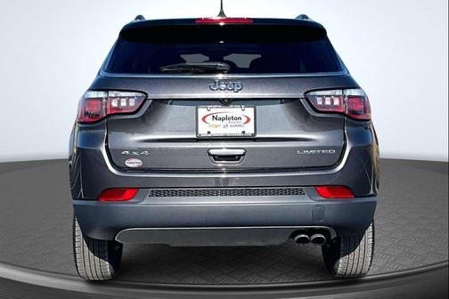 Granite Crystal Metallic Clearcoat 2018 Jeep Compass Limited