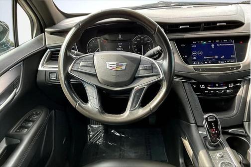 2022 Cadillac XT5 Luxury