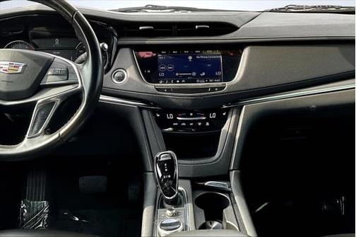 2022 Cadillac XT5 Luxury