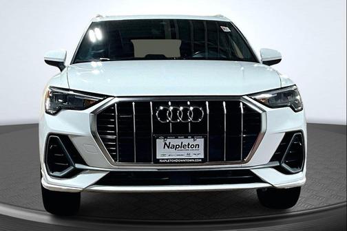 2022 Audi Q3 45 S line Premium