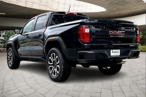 2025 GMC Canyon Base