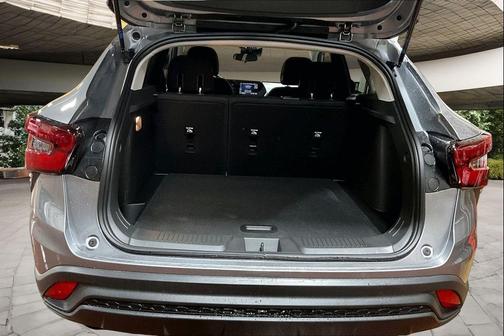 Sterling Gray Metallic 2026 Chevrolet Trax LS