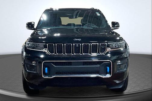 2022 Jeep Grand Cherokee 4xe Overland
