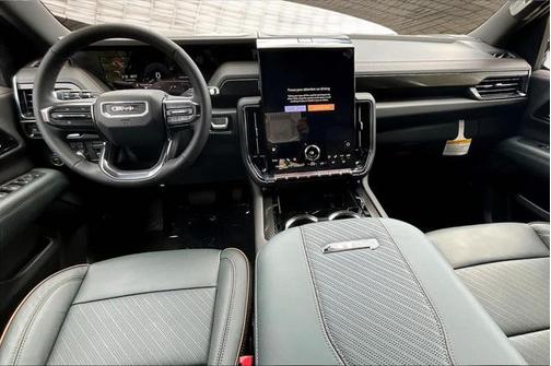 2025 GMC Yukon 4WD AT4
