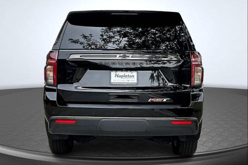 2022 Chevrolet Suburban RST