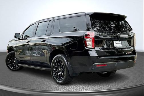 2022 Chevrolet Suburban RST