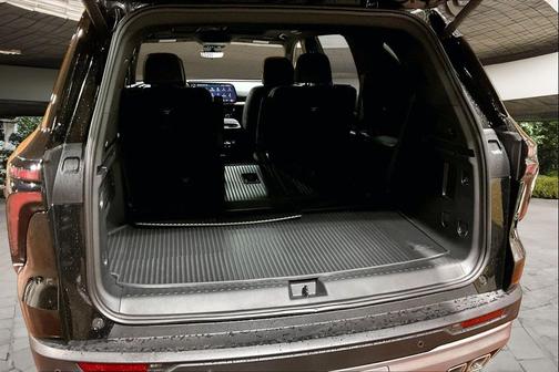 Mosaic Black Metallic 2026 Chevrolet Traverse LT