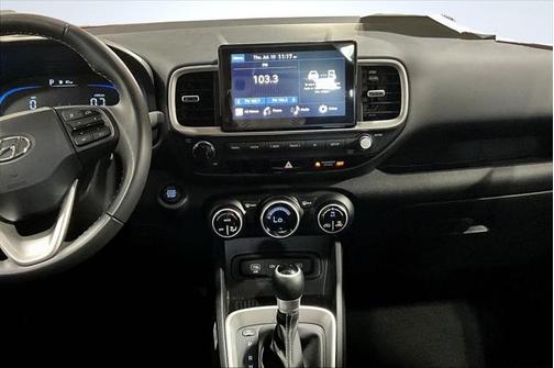 2024 Hyundai VENUE SEL