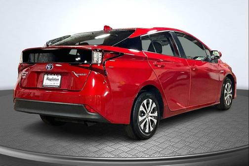 2021 Toyota Prius LE