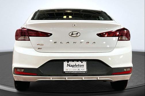 2019 Hyundai ELANTRA SE