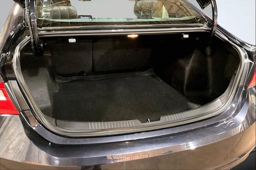 Dark Ash Metallic 2022 Chevrolet Malibu 1LS