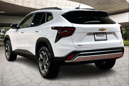 Summit White 2026 Chevrolet Trax LT