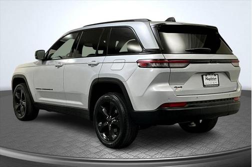2022 Jeep Grand Cherokee Altitude