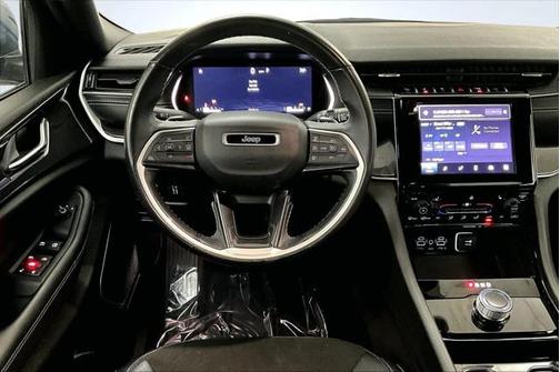2022 Jeep Grand Cherokee Altitude