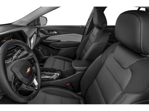 Summit White 2026 Chevrolet Trax LT