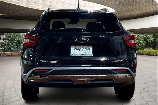 Mosaic Black Metallic 2026 Chevrolet Trax FWD ACTIV