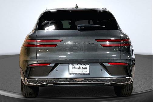 Makalu Gray 2026 Genesis GV70 2.5T