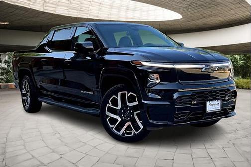 2025 Chevrolet Silverado EV RST