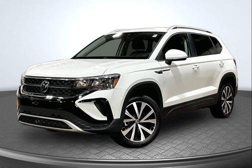 WHITE 2024 Volkswagen Taos 1.5T SE