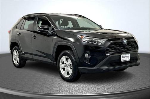 2020 Toyota RAV4 Hybrid XLE