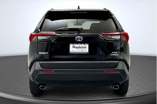 2020 Toyota RAV4 Hybrid XLE