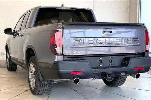 Modern Steel Metallic 2026 Honda Ridgeline RTL