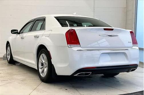 2016 Chrysler 300 Anniversary Edition