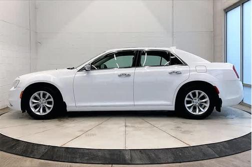 2016 Chrysler 300 Anniversary Edition