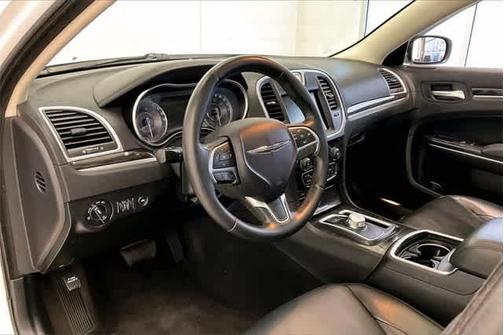 2016 Chrysler 300 Anniversary Edition