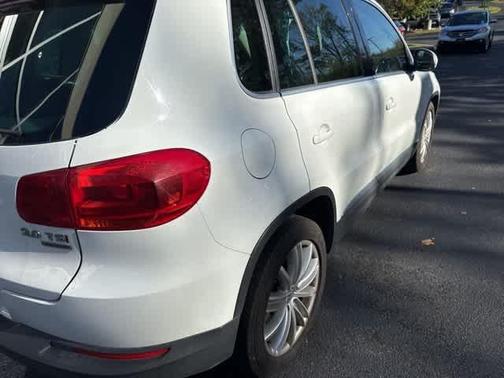 2015 Volkswagen Tiguan 4MOTION Auto SEL