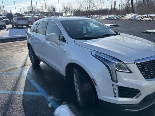 2021 Cadillac XT5 Premium Luxury