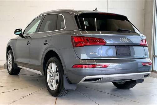 Mythos Black Metallic 2018 Audi Q5 2.0T Tech Premium