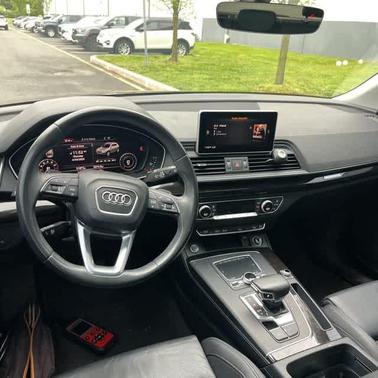 Mythos Black Metallic 2018 Audi Q5 2.0T Tech Premium