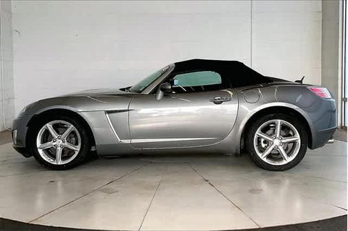 2007 Saturn Sky Red Line