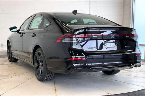 Crystal Black Pearl 2026 Honda Accord Hybrid Sport-L