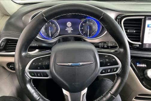 Ocean Blue Metallic 2021 Chrysler Pacifica Touring-L