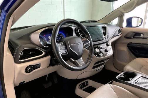 Ocean Blue Metallic 2021 Chrysler Pacifica Touring-L