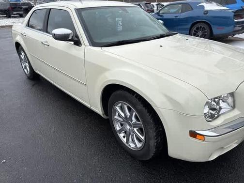 2010 Chrysler 300 Limited