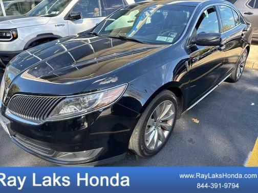 2016 Lincoln MKS Base