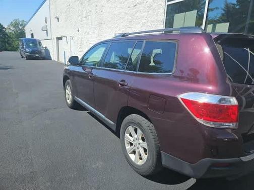 2013 Toyota Highlander Base Plus